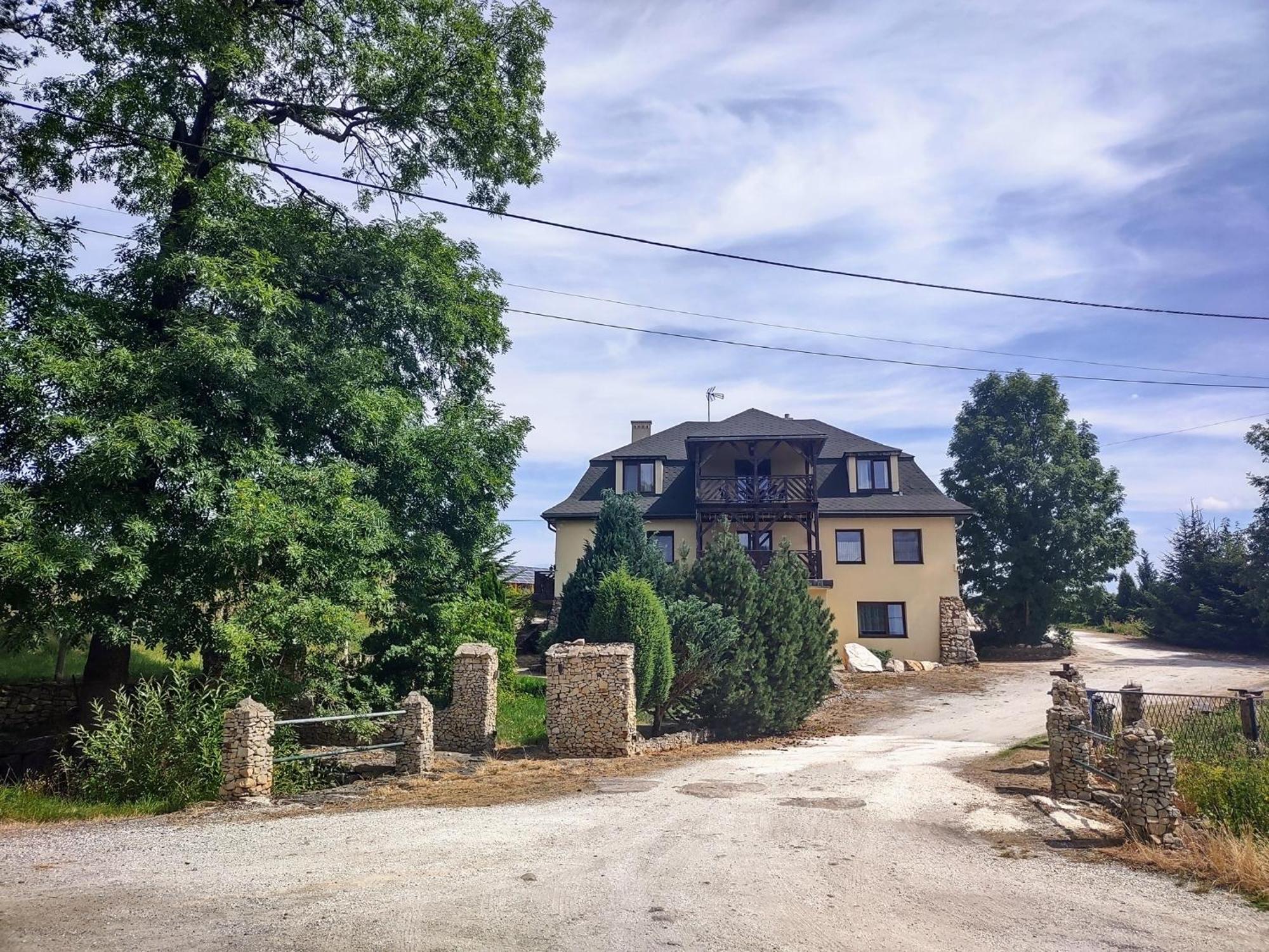 Agroturystyka Leszczynowy Dworek Ponikwa  Exterior foto