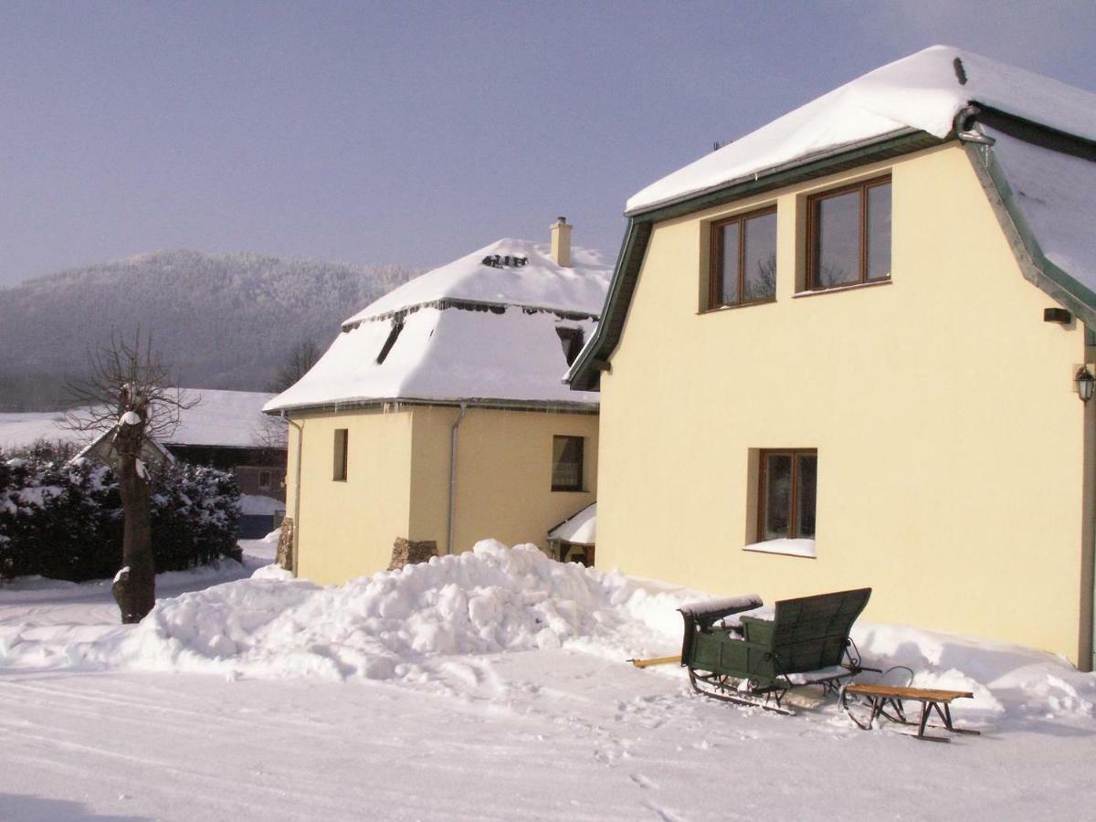 Agroturystyka Leszczynowy Dworek Ponikwa  Exterior foto