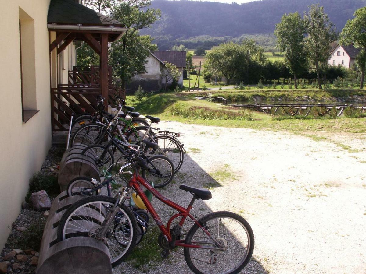 Agroturystyka Leszczynowy Dworek Ponikwa  Exterior foto