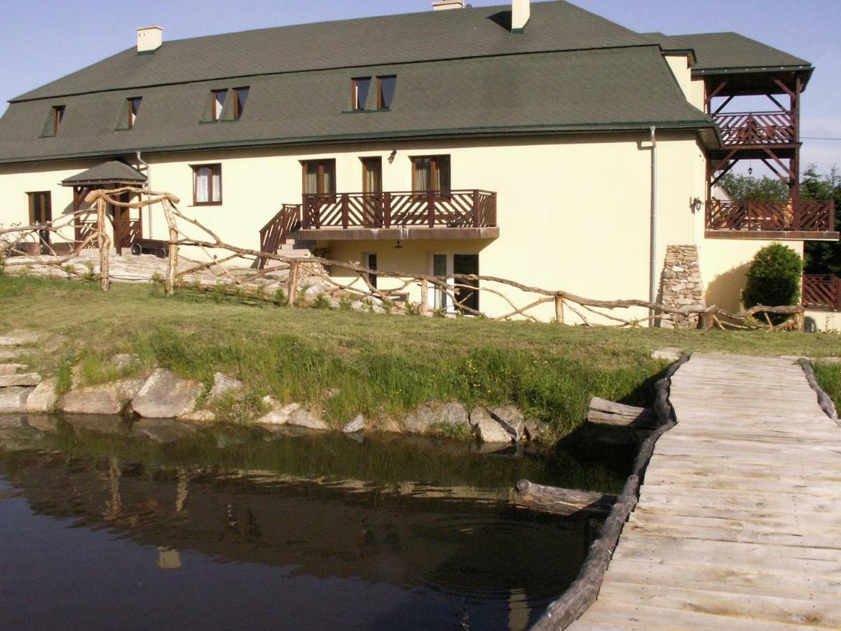 Agroturystyka Leszczynowy Dworek Ponikwa  Exterior foto